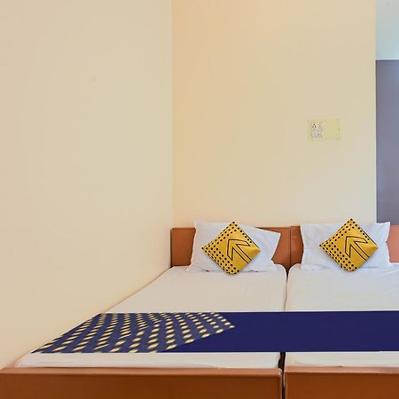 Hotel O Vel Vel Guest House 팔니 외부 사진