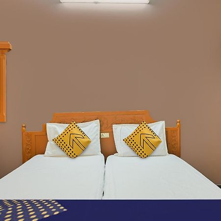 Hotel O Vel Vel Guest House 팔니 외부 사진