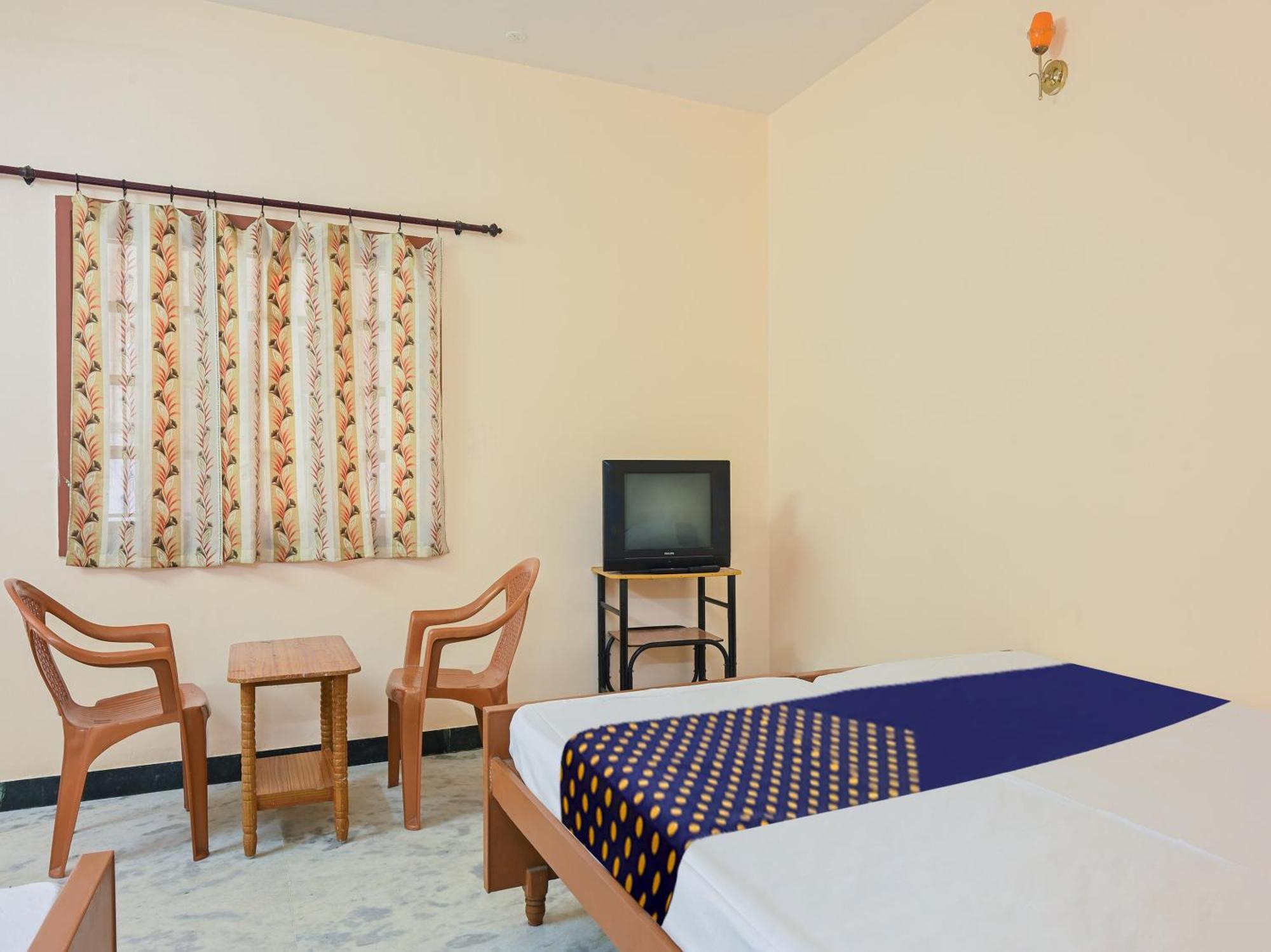 Hotel O Vel Vel Guest House 팔니 외부 사진